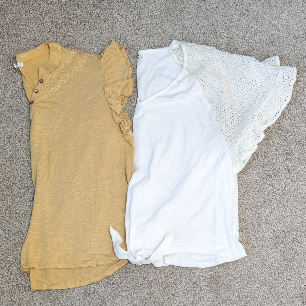 Women's short sleeve tops, bundle of 2 - Picture 1 of 5